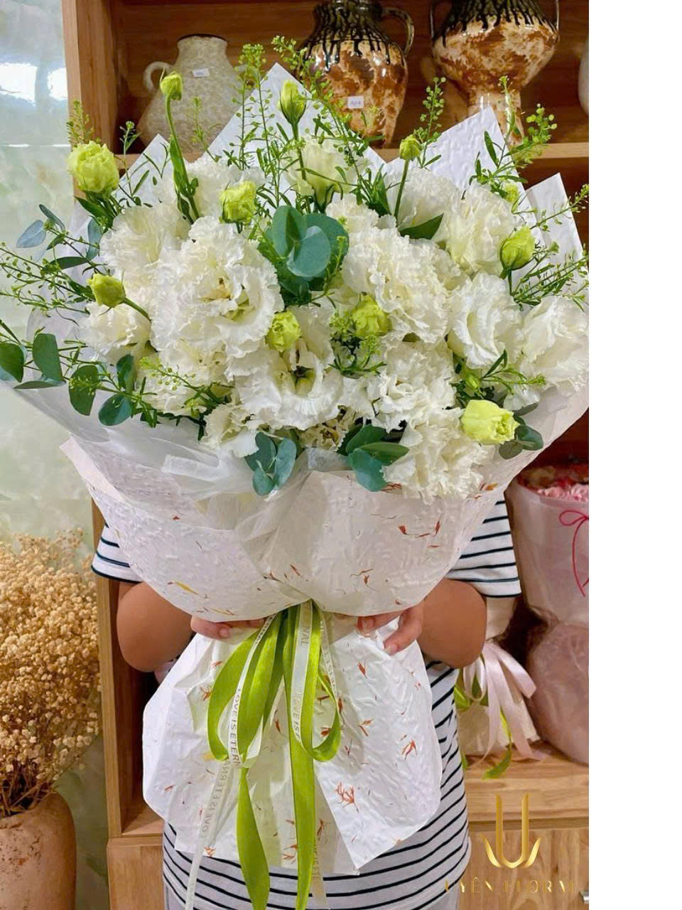 Chi tiết cắm hoa Uyên Floral